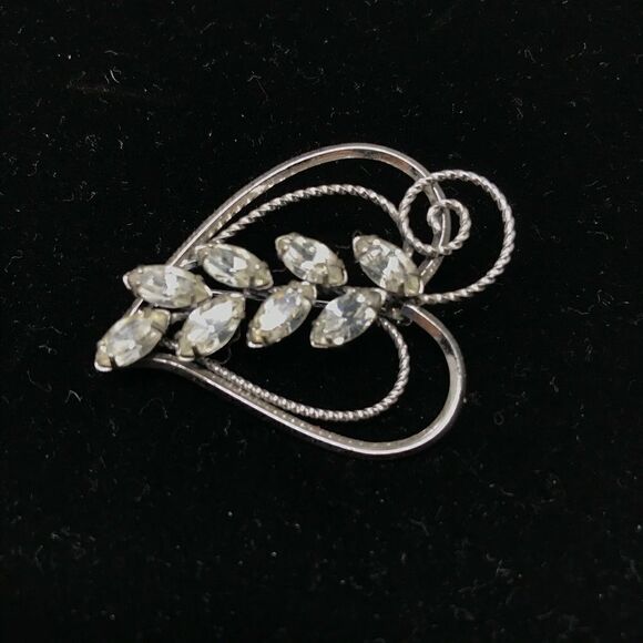 Sterling Silver heart brooch.   - Picture 1 of 4